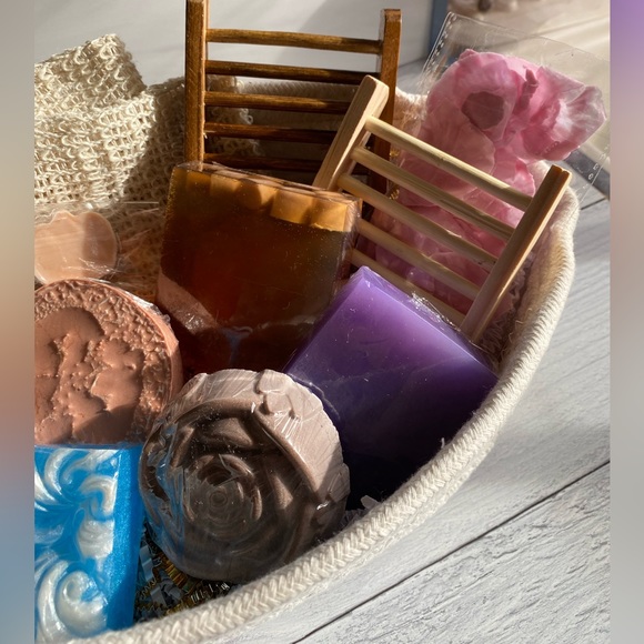 Soap Gift Basket, White Oval Woven Rope, Handmade Soaps ( PRICE IS FIRM ) - Picture 8 of 9